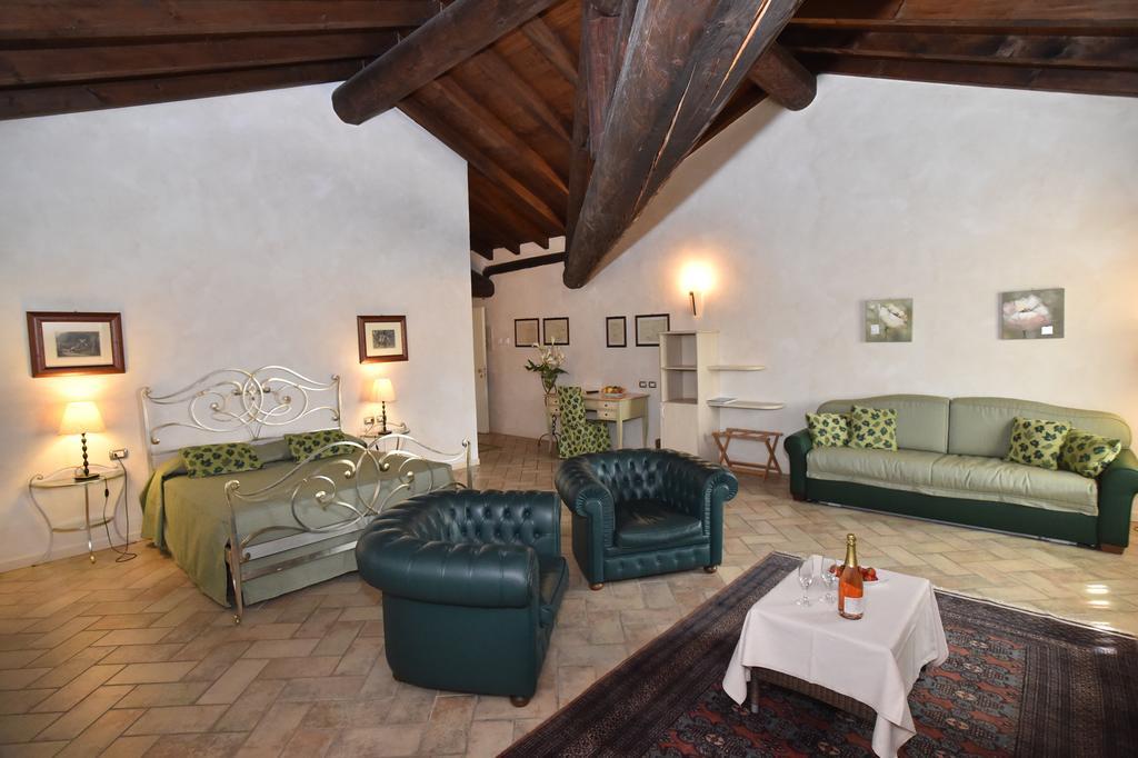 Agriturismo La Camilla Concorezzo Rum bild